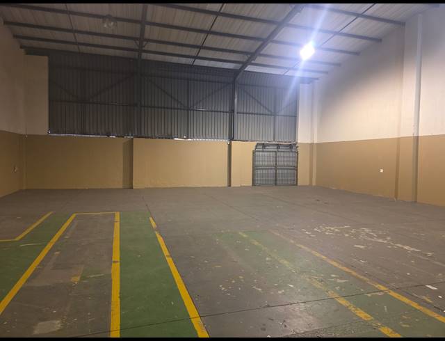 451M² WAREHOUSE TO LET IN STORMILL